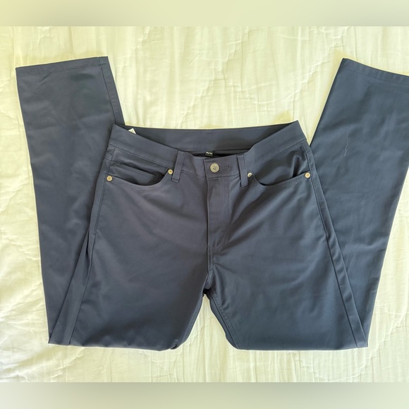 Levi’s 511 Slim Fit Pants Navy Blue W30 L30 Engineered for Movement - Picture 1 of 12